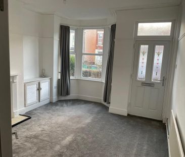 2 bedroom end of terrace house to rent - Photo 1