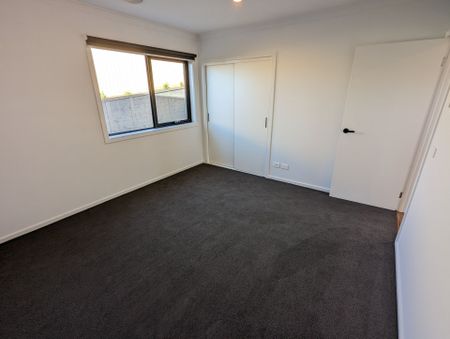 9 Koop Close, Highton - Photo 5