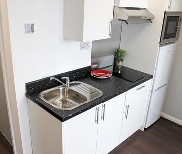 Studio to rent - Photo 3