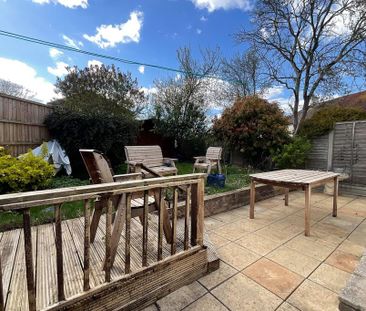 3 bedroom semi-detached house to rent - Photo 6