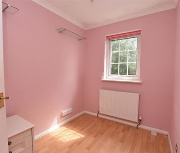 3 bedroom terraced house to rent - Photo 2