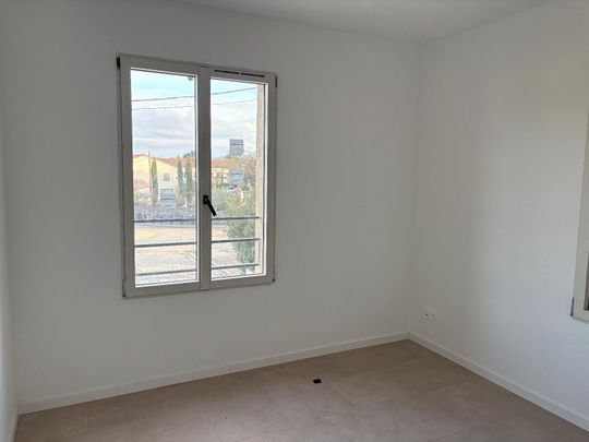 Location Appartement 3 pièces 51m² POURRIERES 83910 - Photo 1