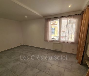 Location appartement 3 pièces 57 m² Bandol - Photo 2