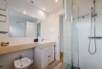 Calle Berna, Pozuelo de Alarcón, Community of Madrid 28224