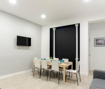 Bright room in Fuencarral Street - Photo 6