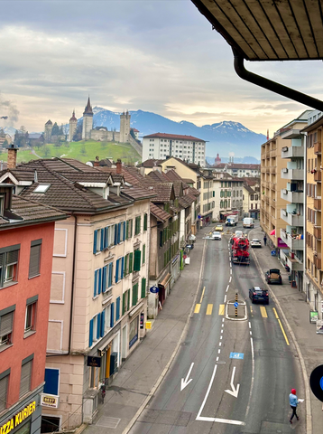 Rent a 4 rooms apartment in Luzern - Photo 4