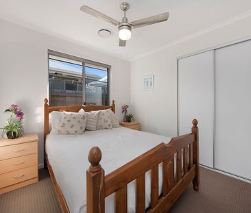 MODERN FAMILY LIVING IN A SOUGHT-AFTER CALOUNDRA WEST LOCATION! - Photo 4