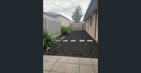 Conveniently Located - Photo 3