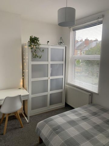 2 bedroom house to rent - Photo 2