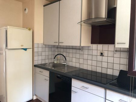 Location Appartement 4 pièces 85m² - Photo 3