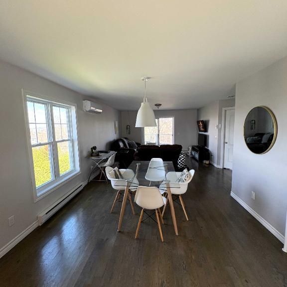CONDO 4½ HAUT DE GAMME – MAGOG – ÉTAGE SUPÉRIEUR – BIEN INSONORISÉ – THERMOPOMPE - Photo 1