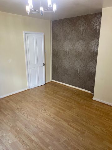 2 Bed Flat, Leverson Street, SW16 - Photo 4