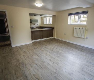 Uley Road, Dursley - Photo 2