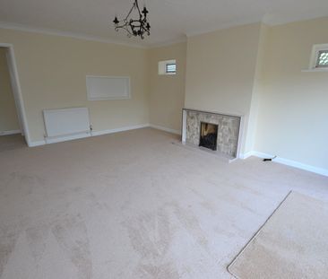 2 bed bungalow to rent in Ameys Lane, Ferndown, BH22 - Photo 4