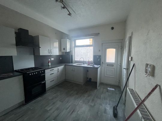 3 bedroom terraced house to rent - Photo 1