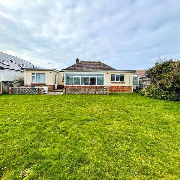Sea Road, Milford On Sea, Lymington, Hampshire, SO41 - Photo 1