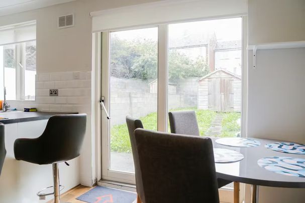 Phibsborough Road, Dublin - Photo 1