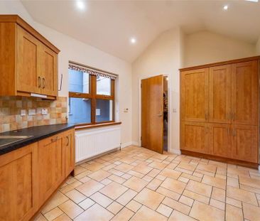49a Killinchy Street, Comber, BT23 5AP - Photo 6