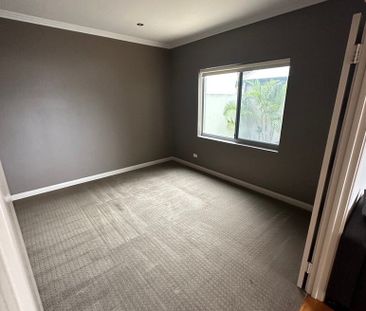 Scarborough - Photo 1