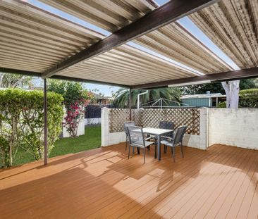 UPDATED THREE BEDROOM HOME IN BLACKETT! - Photo 4