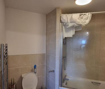 1 bedroom flat to rent - Photo 3