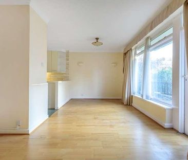 St Johns Avenue, London, SW15 - Photo 4