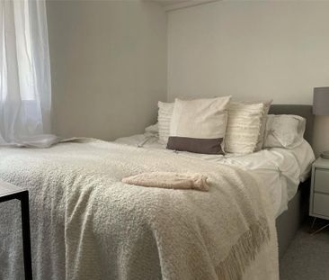 2 bedroom semi-detached house to rent - Photo 3