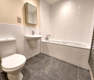 2 bedroom apartment to rent - Photo 3