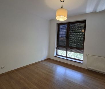 Apartament cu 4 camere de închiriat - Fotografie 6