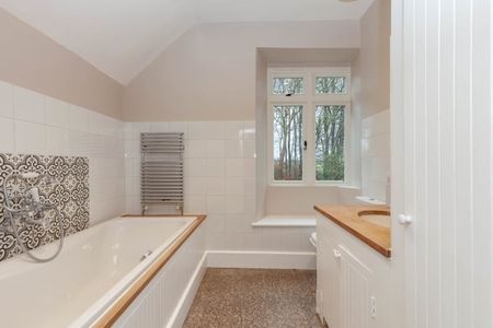 Great Rissington - Photo 5