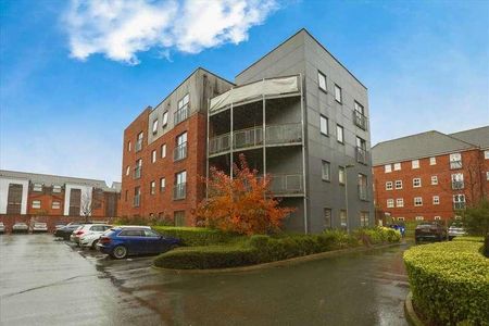 Dutton Court, Warrington, WA1 - Photo 4