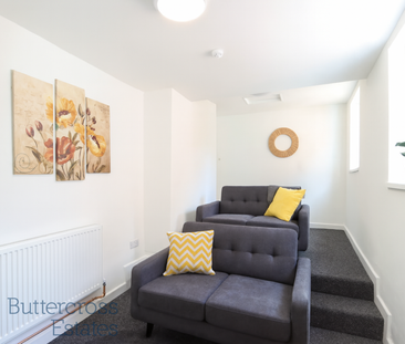 1 bedroom in a house share to rent - Photo 3