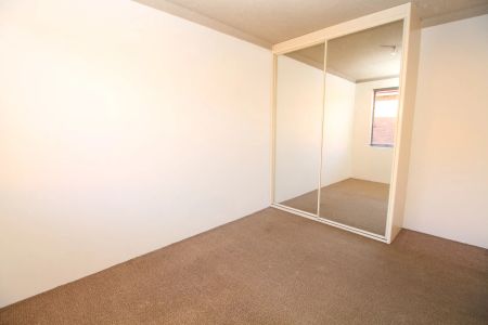 TWO BEDROOM IN GREAT LOCATION! - Photo 3