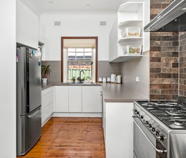 66 Valencia Street, Mayfield NSW 2304 - House For Rent | Domain - Photo 1