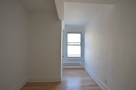 Condo for rent, Montréal (Côte-des-Neiges/Notre-Dame-de-Grâce) - Photo 2