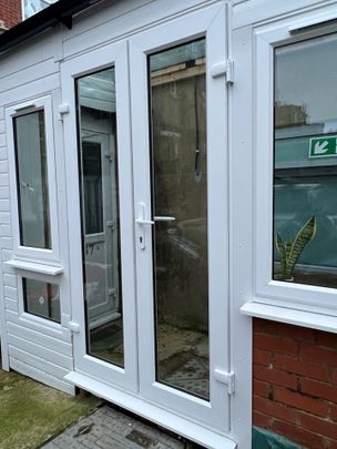 1 Bed Flat, Bowes Road, N13 - Photo 1