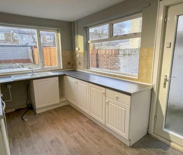 3 bedroom terraced house to rent - Photo 6