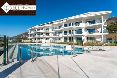 Apartamento planta baja en alquiler en Carvajal, Fuengirola - Photo 2