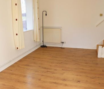 1 bedroom semi-detached house to rent - Photo 1