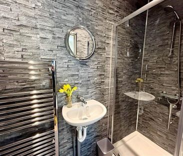 1 Castleview Terrace, Ballyhackamore, Belfast, BT4 3FD - Photo 2