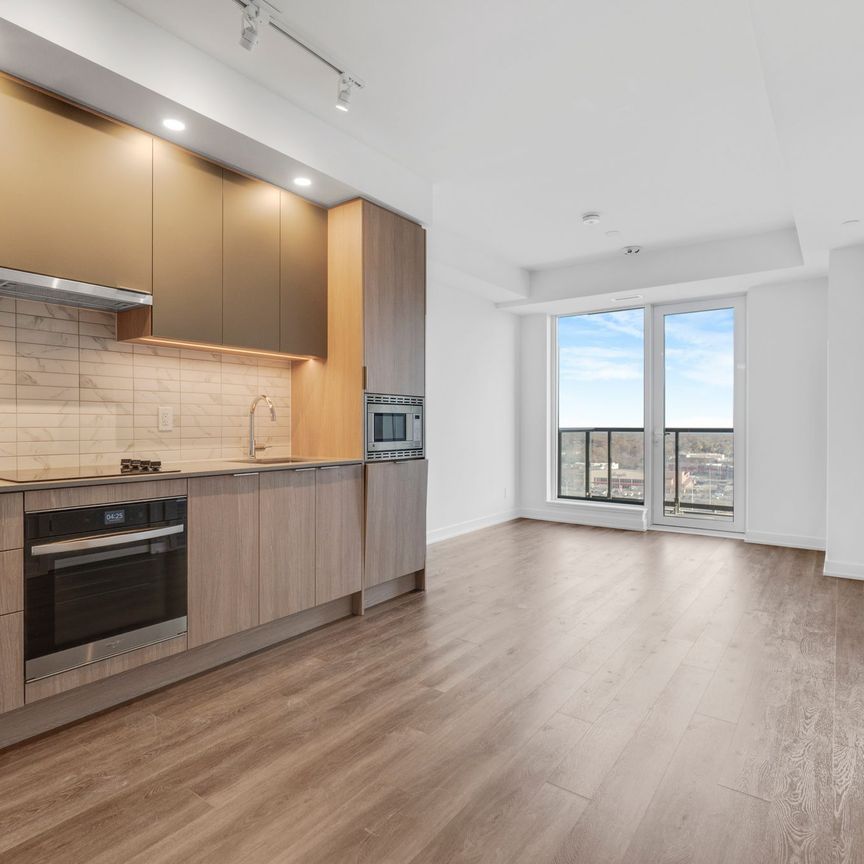 For Lease - 3071 Trafalgar Road Unit# 1307, Oakville, Ontario - Photo 1