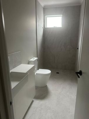 Modern Lifestyl Living - Photo 1