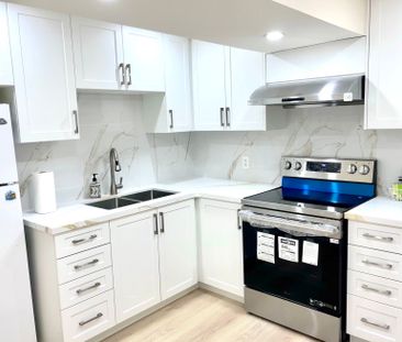 For Lease - 15 Leyburn Avenue, Richmond Hill, Ontario - Photo 5