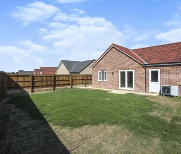 3 bedroom detached house to rent - Photo 6