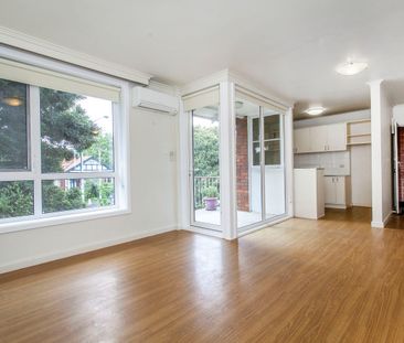 Offering the Camberwell lifestyle! - Photo 2