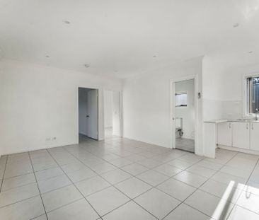 Stunning Home in Green Valley - Photo 2