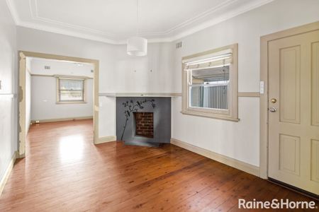 21 Young Street, West Gosford, NSW 2250 - Photo 2