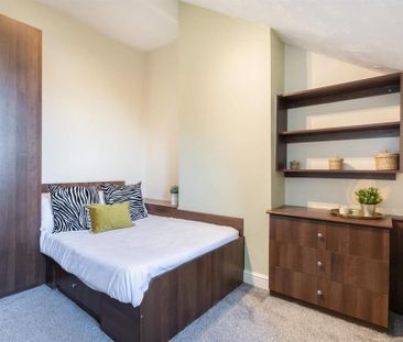 4 bedroom terraced house to rent - Photo 4