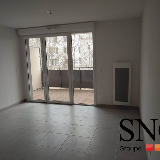 LUMINEUX T1 AVEC PARKING PRIVATIF - Photo 1