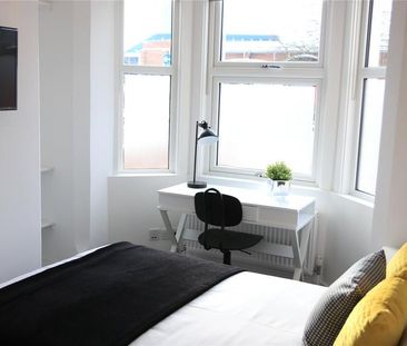 1 bedroom in a house share to rent - Photo 5